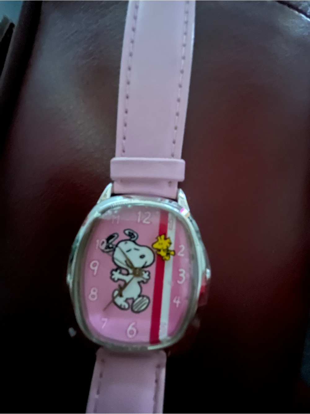 Vintage Peanuts Snoopy & Woodstock pink analog watch